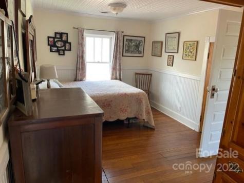 1096 Dale Road Spruce Pine NC 28777