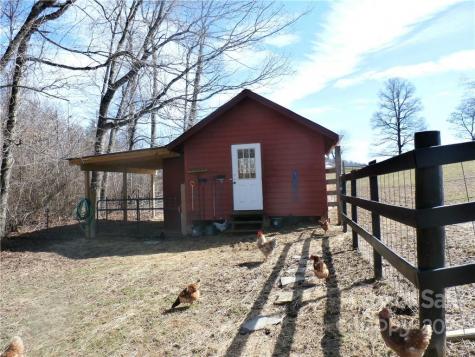 1096 Dale Road Spruce Pine NC 28777