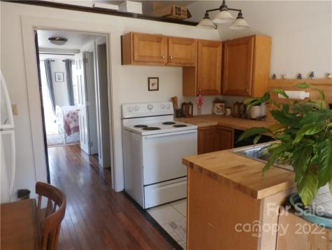 1096 Dale Road Spruce Pine NC 28777