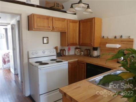1096 Dale Road Spruce Pine NC 28777