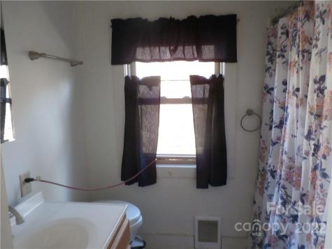 1096 Dale Road Spruce Pine NC 28777