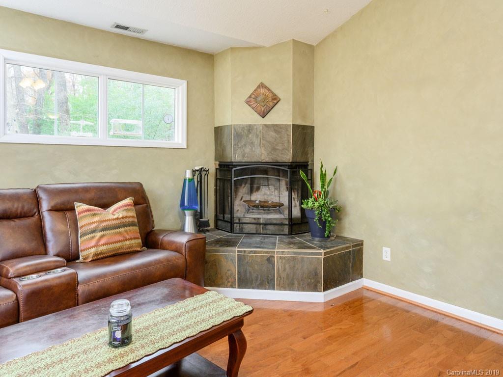 22 Nicola Drive Candler NC 28715