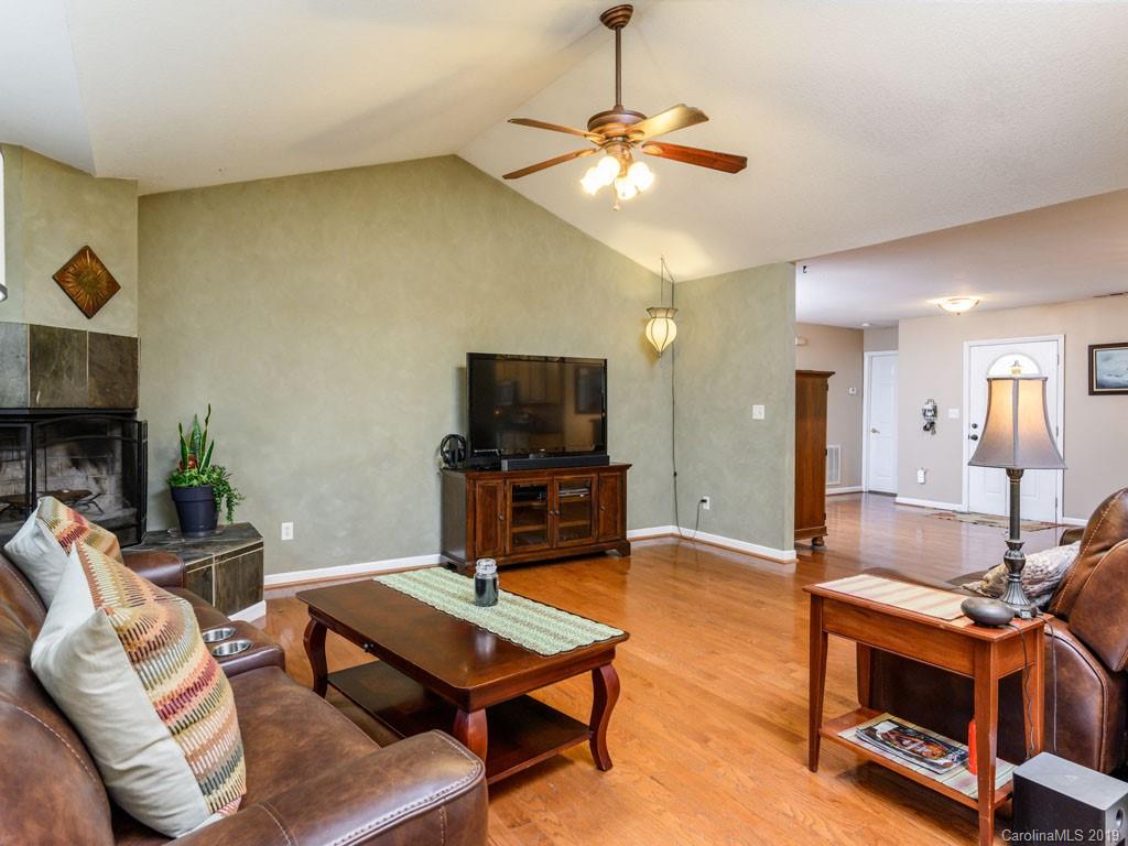 22 Nicola Drive Candler NC 28715