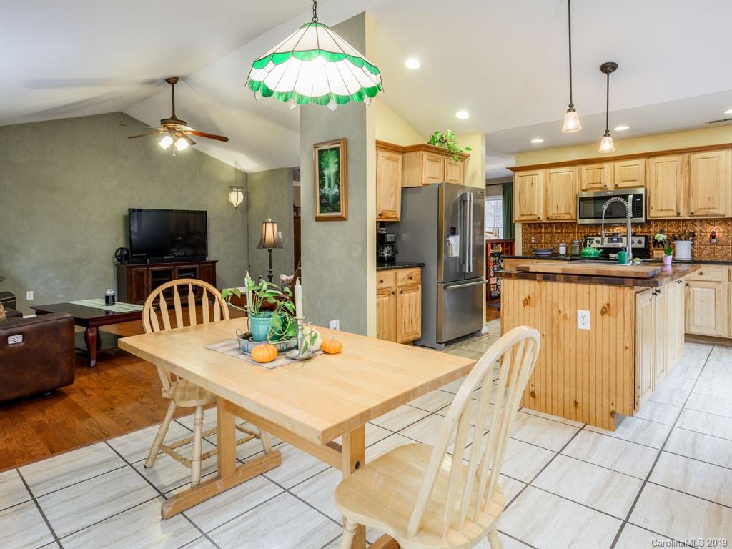 22 Nicola Drive Candler NC 28715