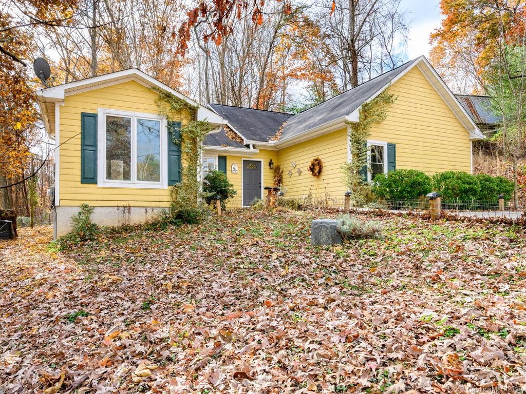 22 Nicola Drive Candler NC 28715