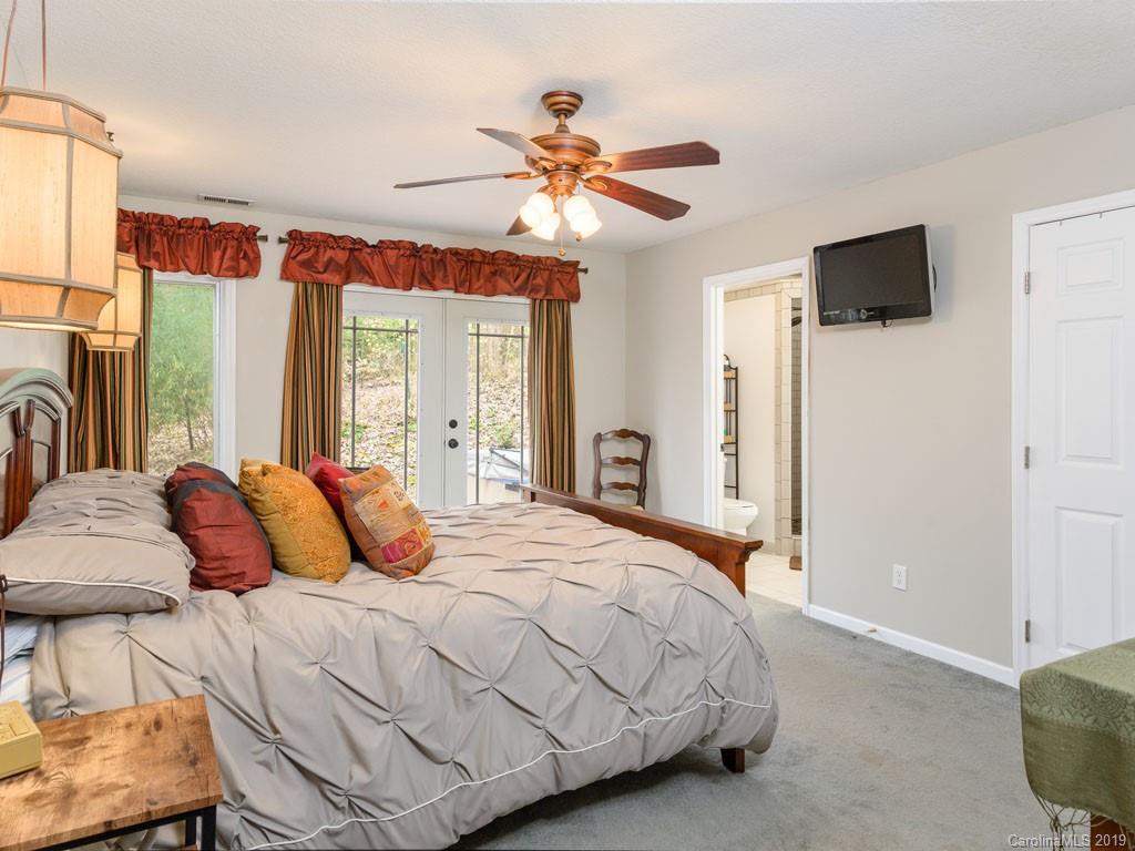 22 Nicola Drive Candler NC 28715