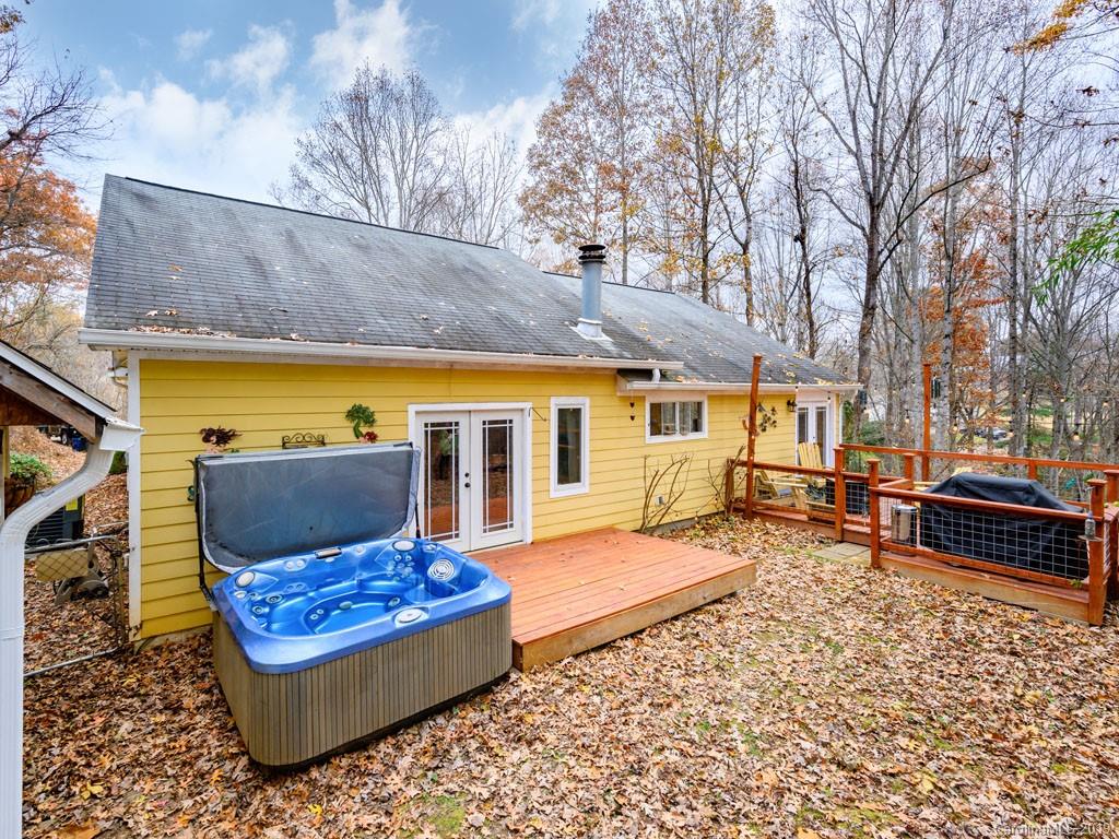 22 Nicola Drive Candler NC 28715