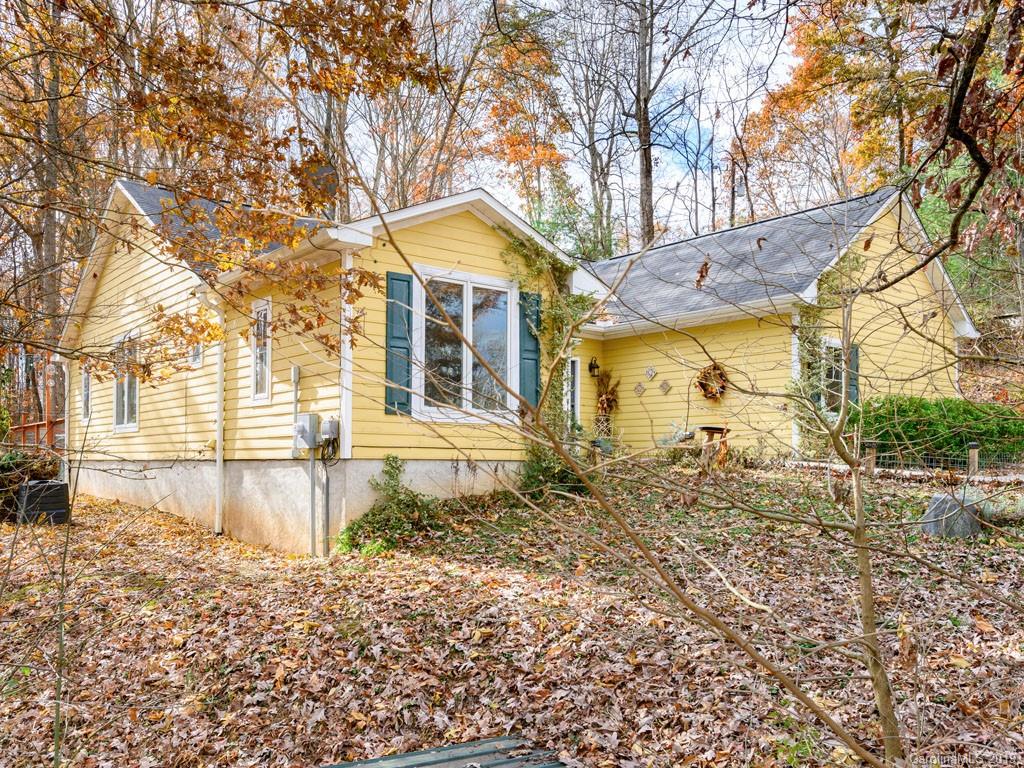 22 Nicola Drive Candler NC 28715