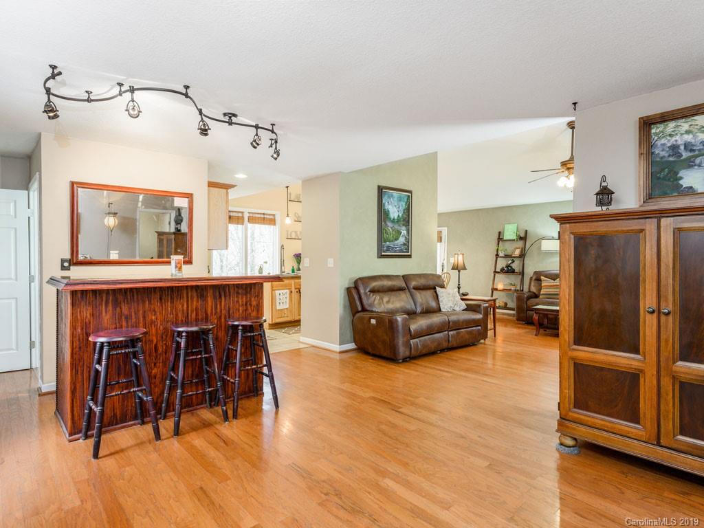 22 Nicola Drive Candler NC 28715