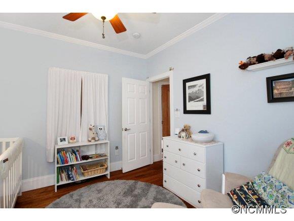 14 Avon Avenue Asheville NC 28806