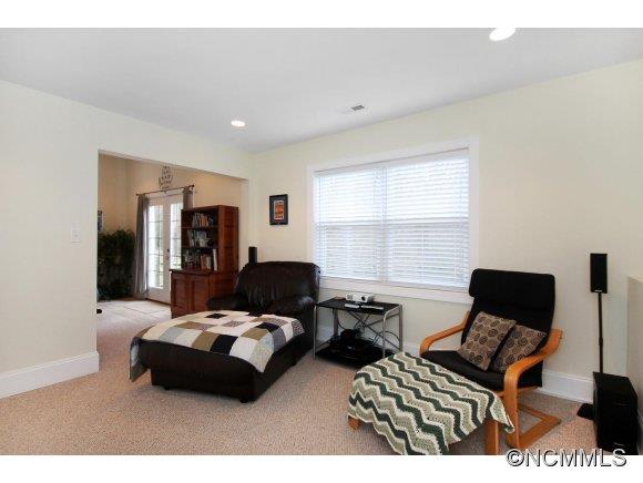 14 Avon Avenue Asheville NC 28806