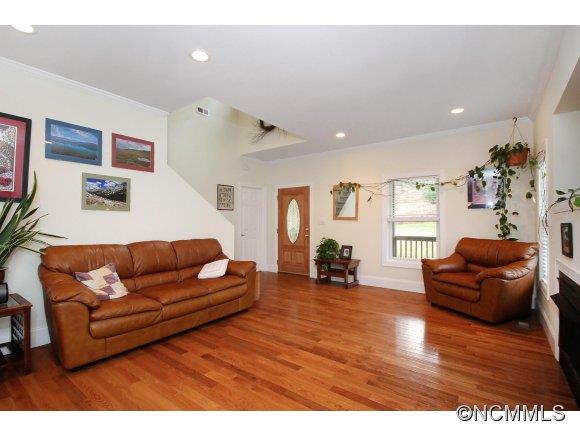 14 Avon Avenue Asheville NC 28806