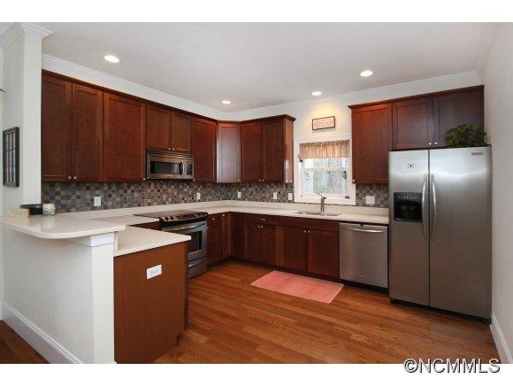 14 Avon Avenue Asheville NC 28806