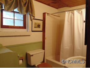14 Canyon Cove Candler NC 28715
