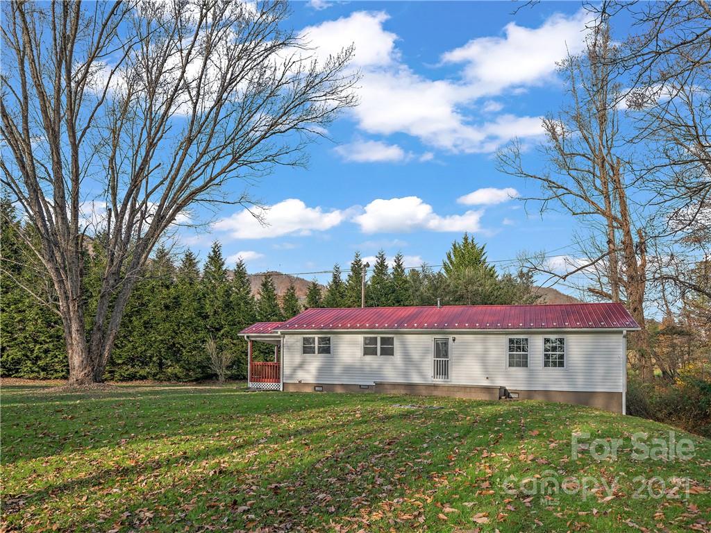 14 Comfort Place Burnsville NC 28714