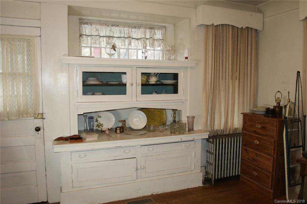 9 Charles Street Asheville NC 28801