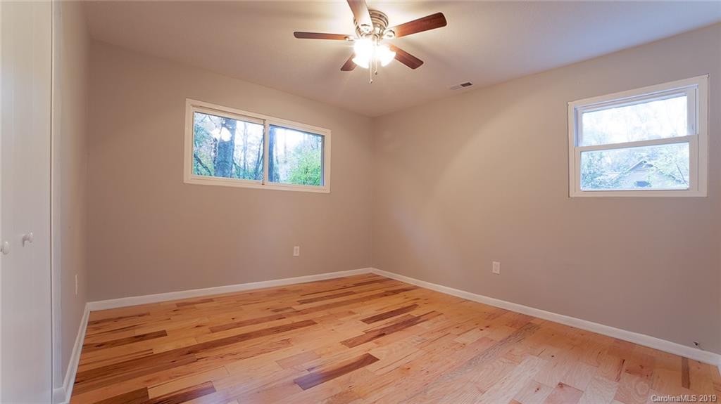 41 Captains Drive Candler NC 28715