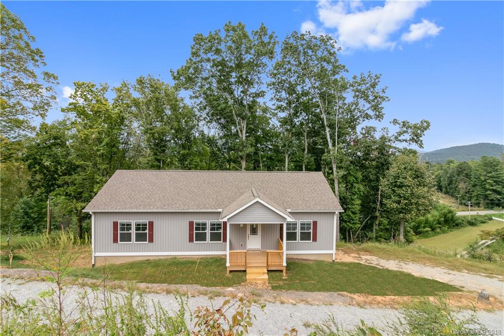127 Cairens Ridge Drive Mills River NC 28759