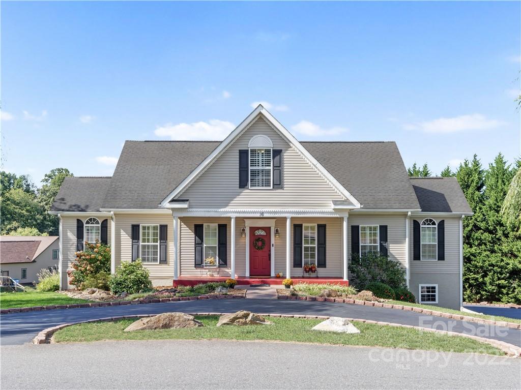 16 N Willow Brook Drive Asheville NC 28806