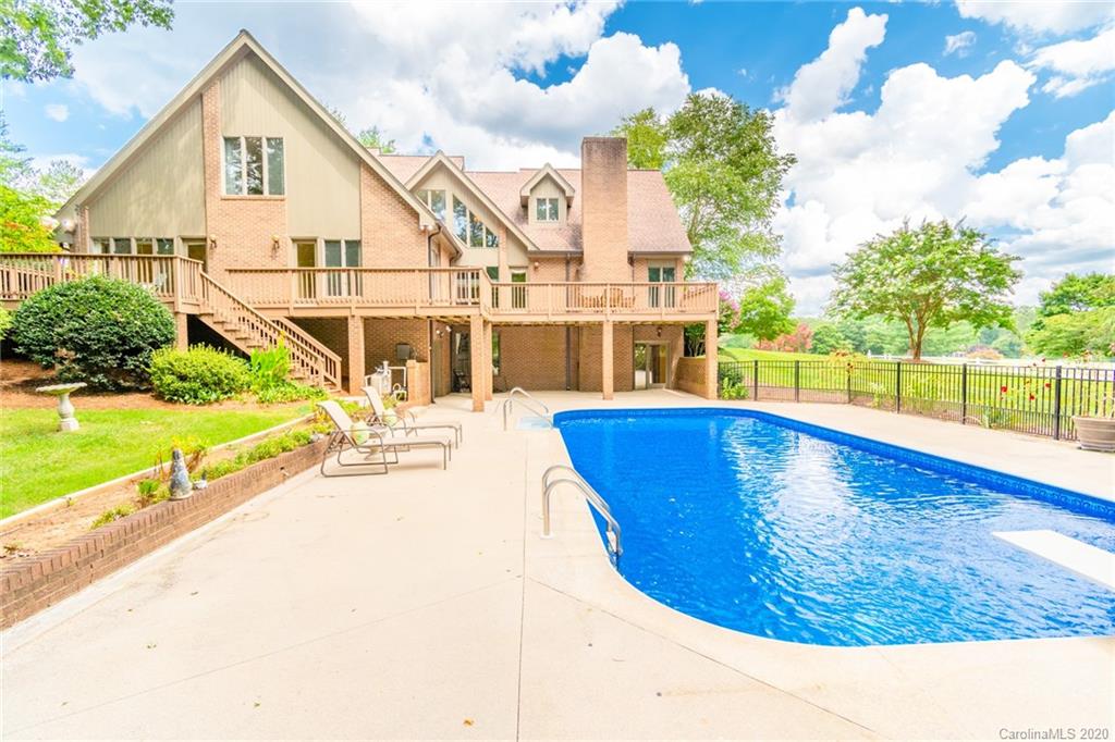 536 Innisbrook Road Statesville NC 28625