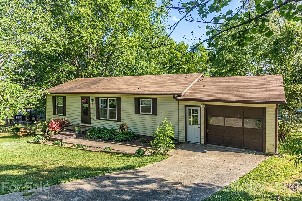 7 Pine Ridge Drive Fairview NC 28730