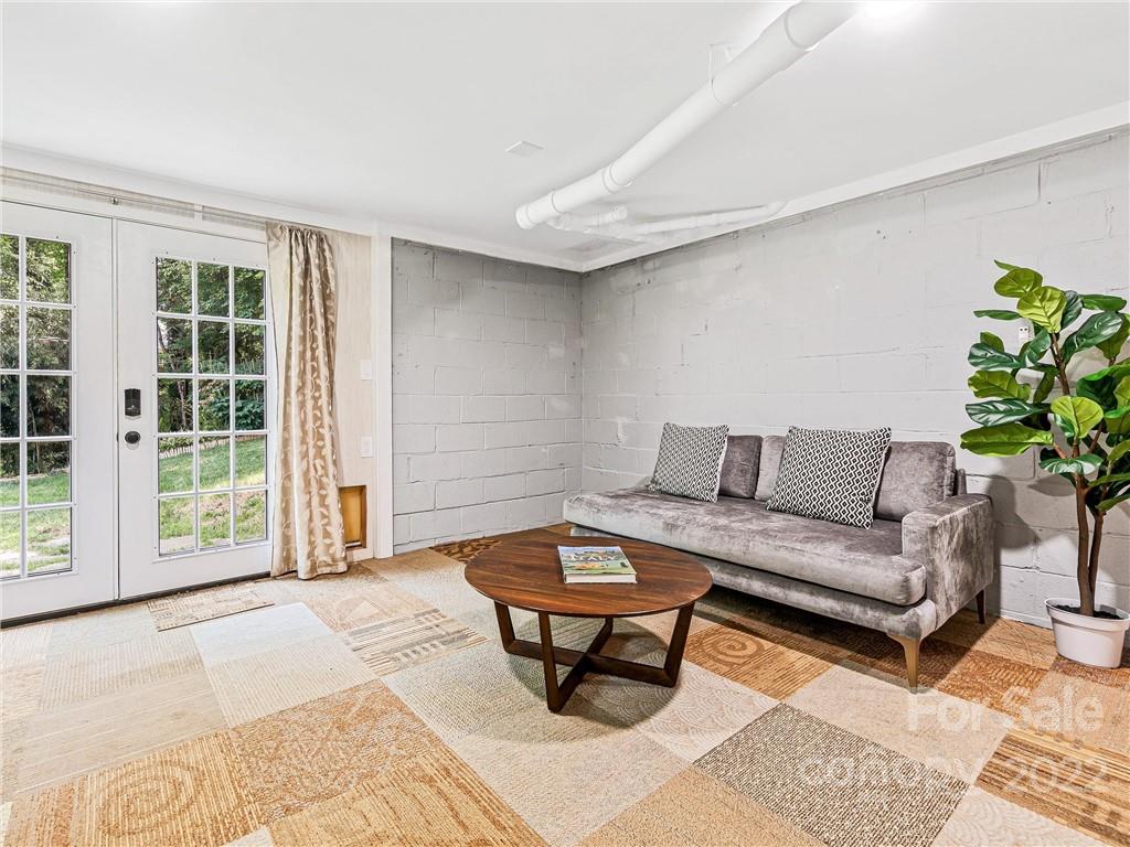 37 Wilmington Street Asheville NC 28806