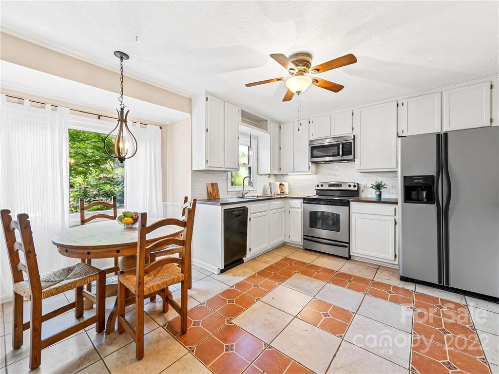 37 Wilmington Street Asheville NC 28806