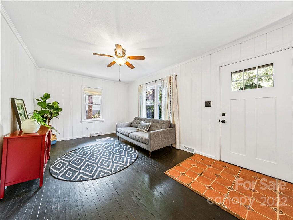 37 Wilmington Street Asheville NC 28806