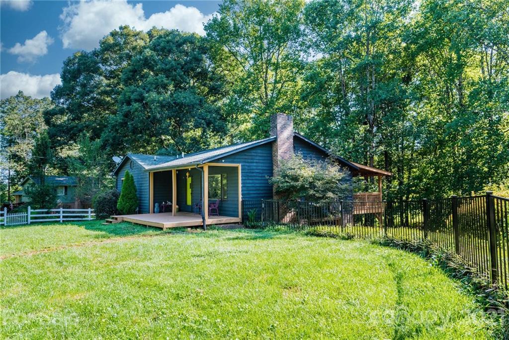3138 Frank Whisnant Road Morganton NC 28655