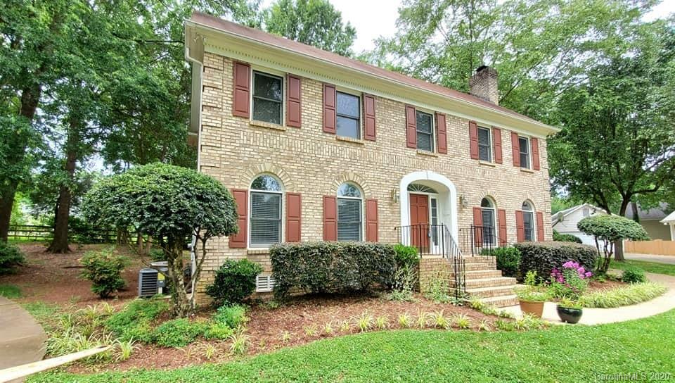 9144 Brocklehurst Lane Charlotte NC 28215