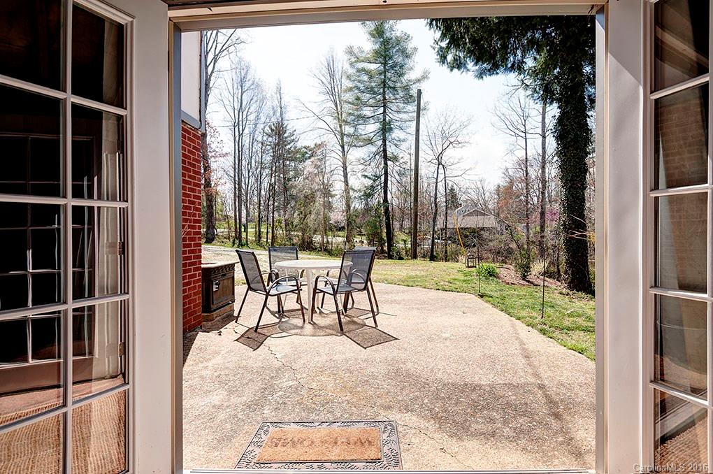 763 Asbury Road Candler NC 28715