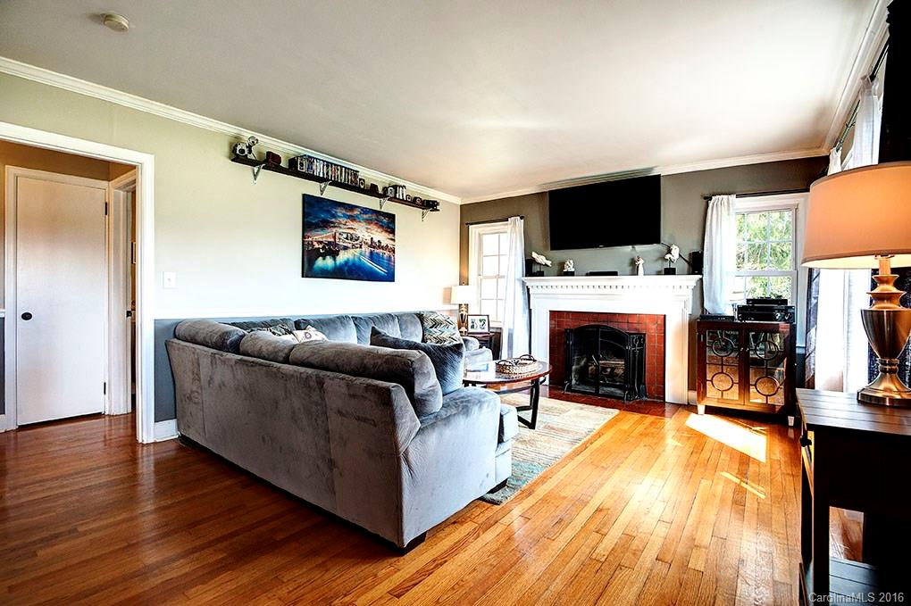 763 Asbury Road Candler NC 28715