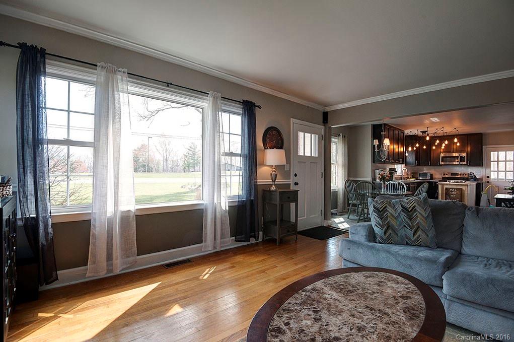 763 Asbury Road Candler NC 28715