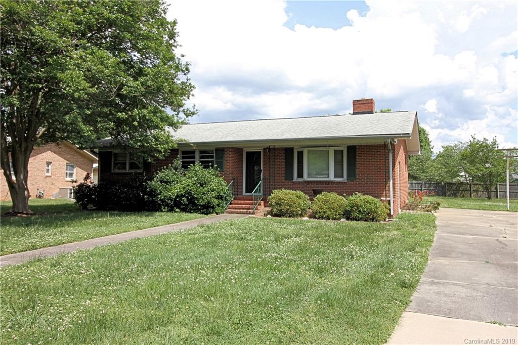 206 Franklin Street Pineville NC 28134