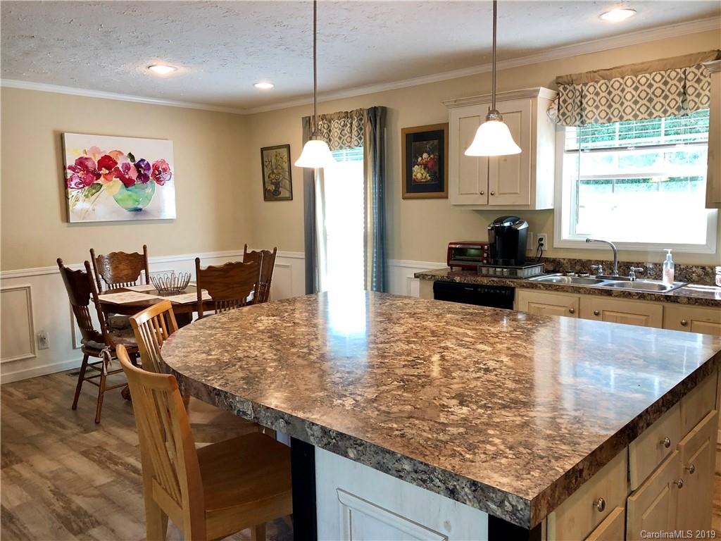 5 Mclean Road Weaverville NC 28787