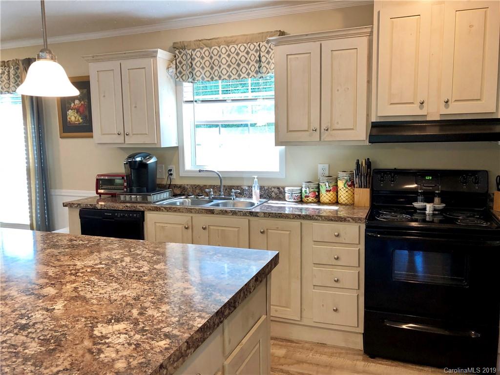 5 Mclean Road Weaverville NC 28787