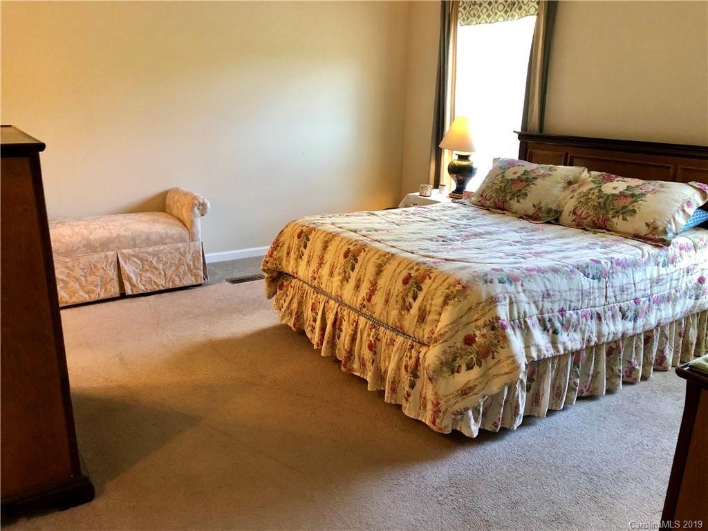 5 Mclean Road Weaverville NC 28787