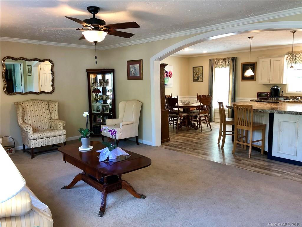 5 Mclean Road Weaverville NC 28787