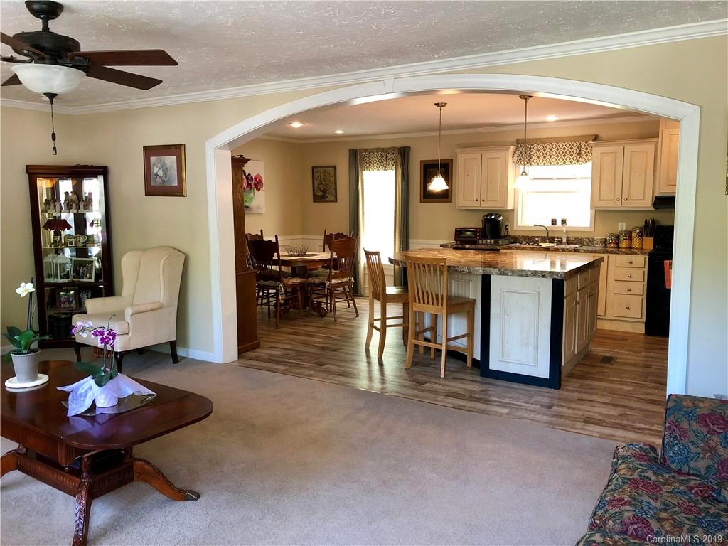 5 Mclean Road Weaverville NC 28787