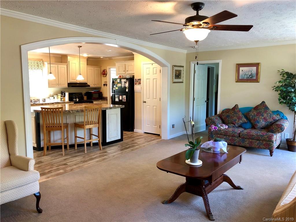 5 Mclean Road Weaverville NC 28787