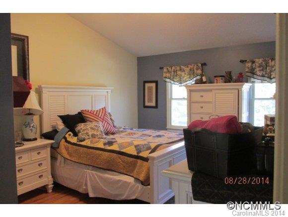 3 Bear Knoll Drive Asheville NC 28805