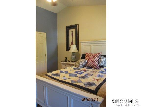 3 Bear Knoll Drive Asheville NC 28805