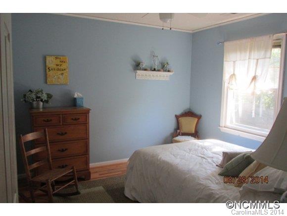 3 Bear Knoll Drive Asheville NC 28805