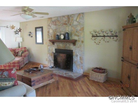 3 Bear Knoll Drive Asheville NC 28805
