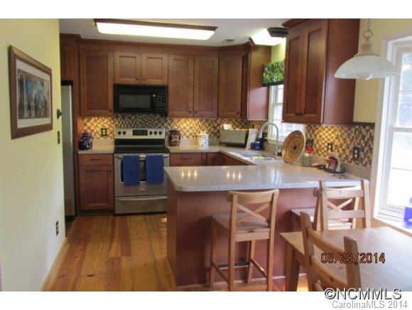 3 Bear Knoll Drive Asheville NC 28805
