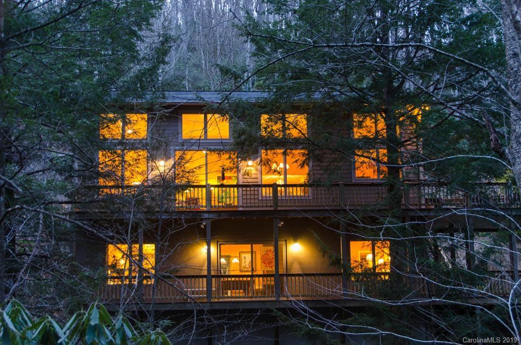 99 Falling Water Drive Burnsville NC 28714