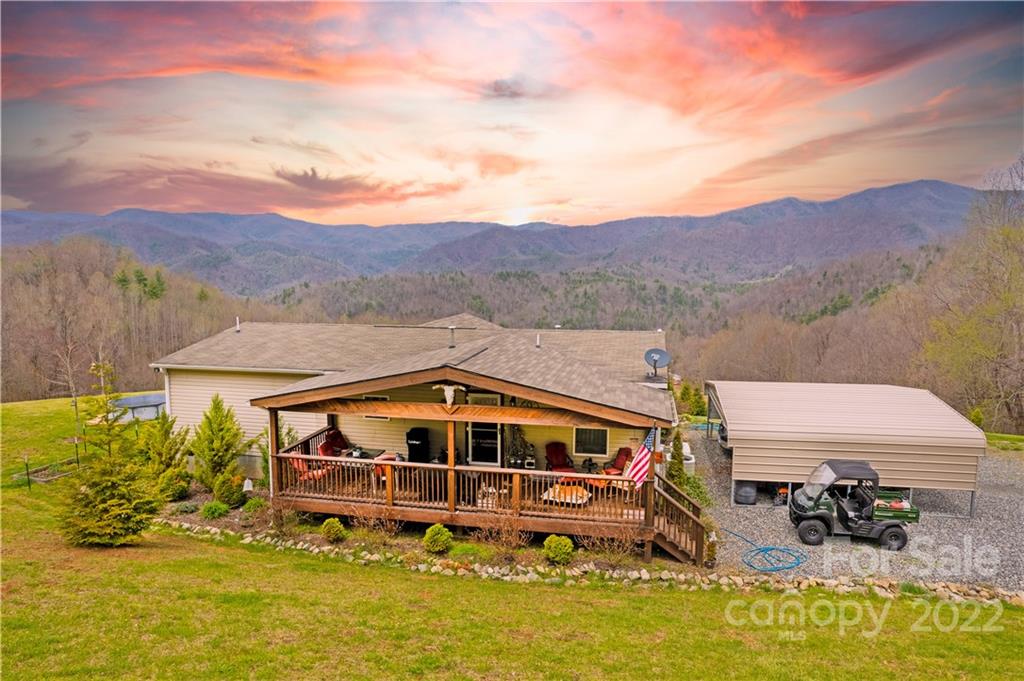 1010 Sugar Loaf Mountain Road Marshall NC 28753