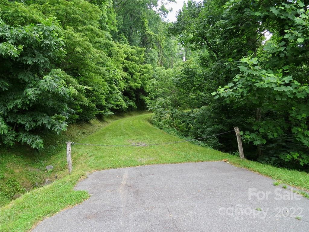 492 Freemont Drive Leicester NC 28748
