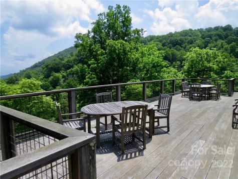 492 Freemont Drive Leicester NC 28748