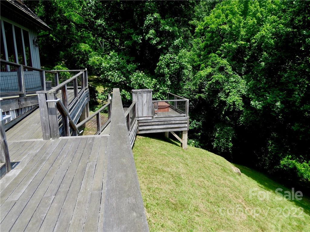 492 Freemont Drive Leicester NC 28748
